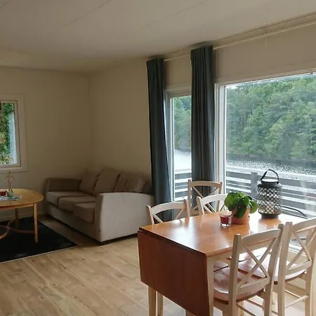Rolig Og Idyllisk, Men Sentralt I * Kristiansand